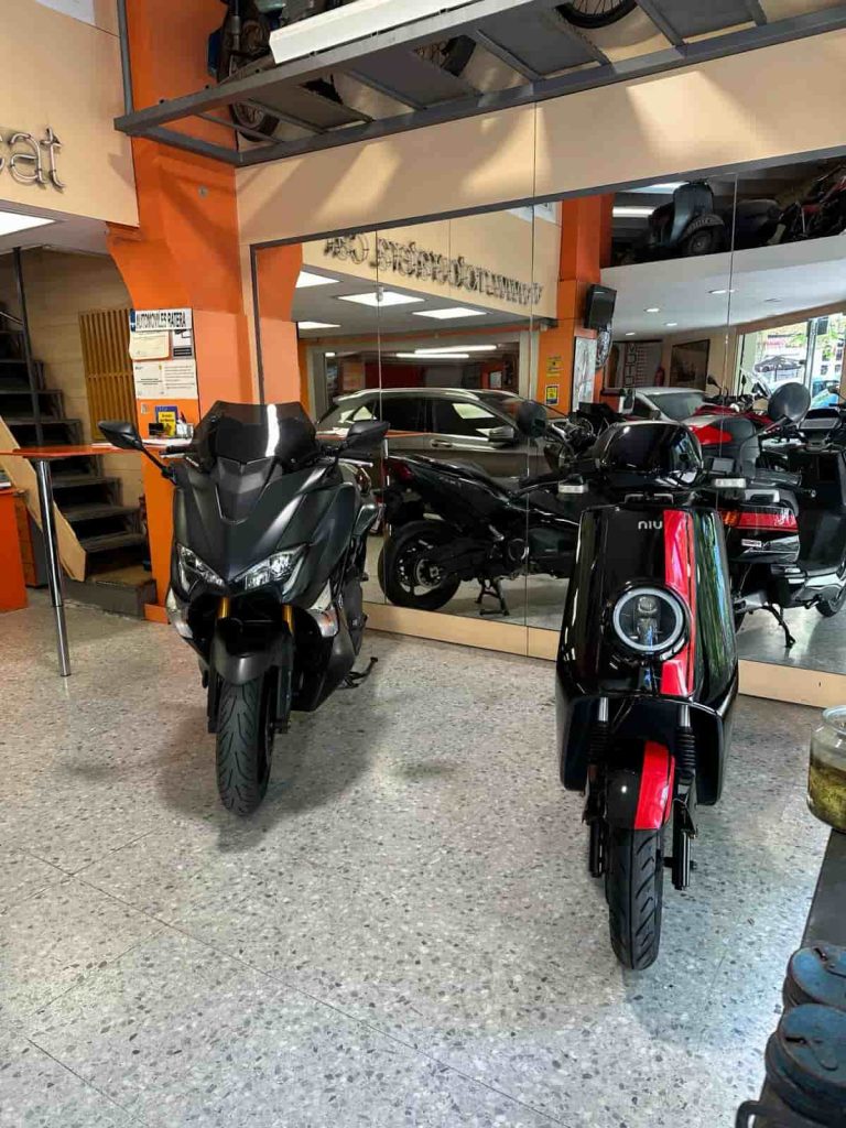 Skooters en tienda