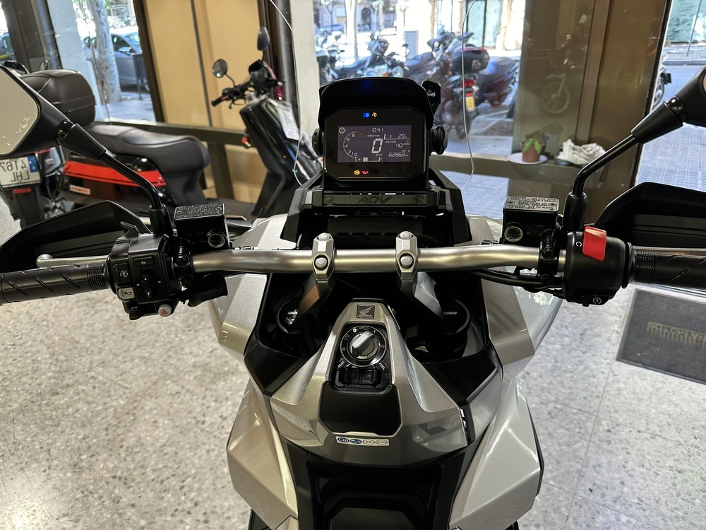 Honda ADV 350 ADV 350 foto 18