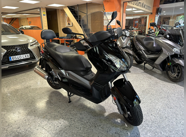 Yamaha - X-Max 125