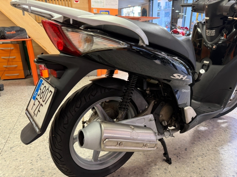 Honda FES 125/SH 125/Dylan 12 SH 125 i (JF14) foto 5