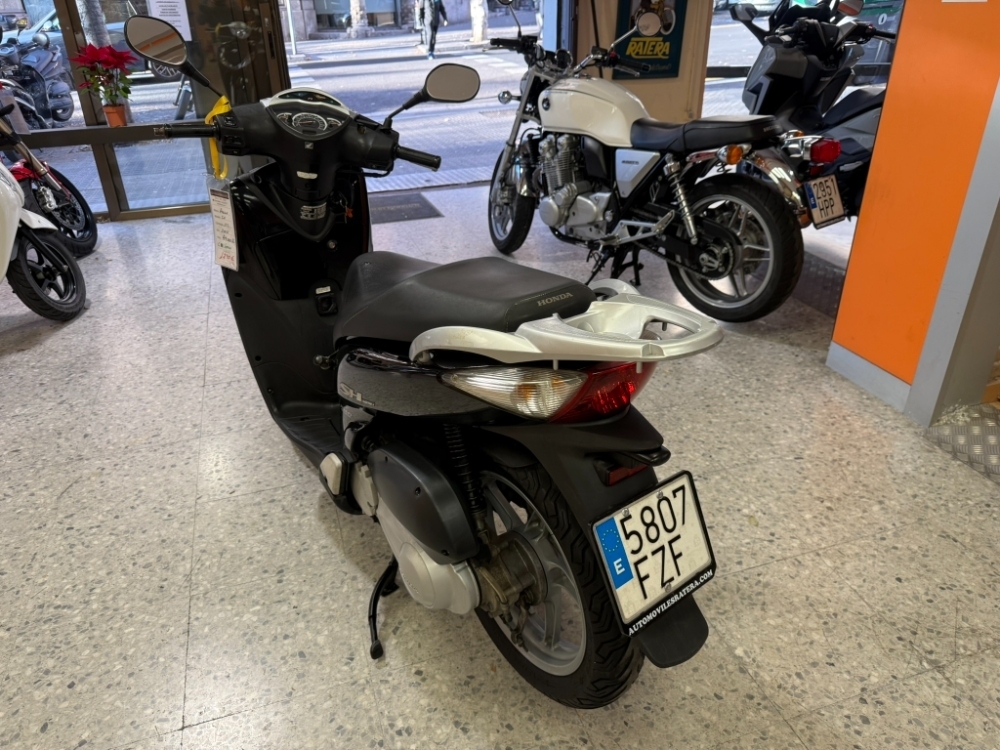 Honda FES 125/SH 125/Dylan 12 SH 125 i (JF14) foto 6