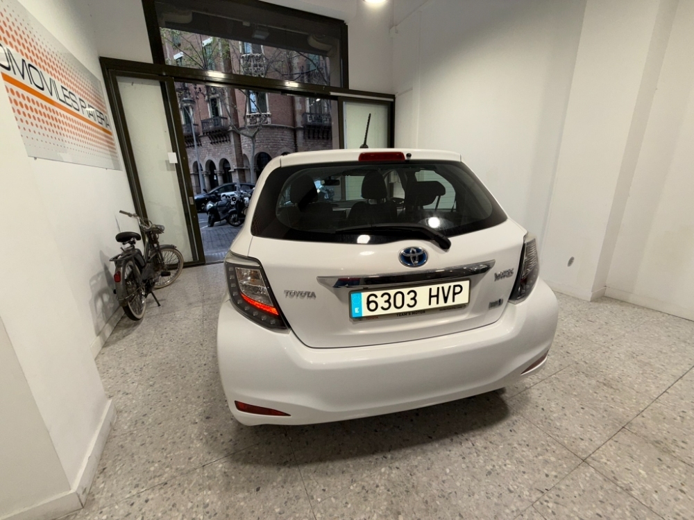 Toyota Yaris Active Hybrid foto 14
