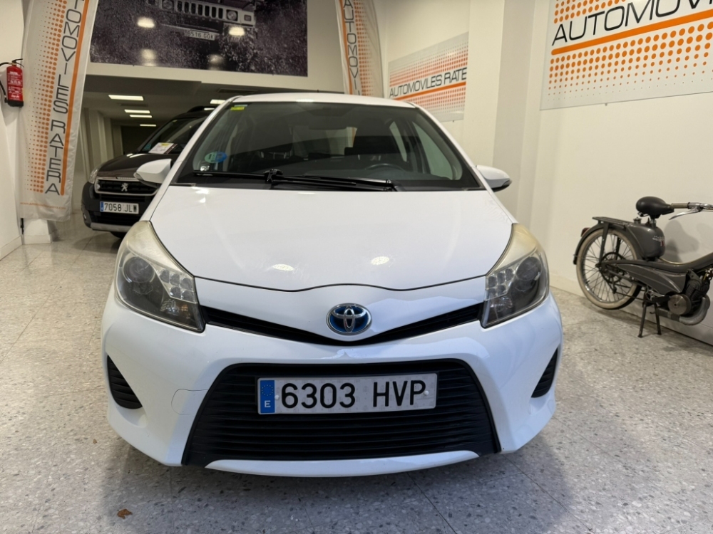 Toyota Yaris Active Hybrid foto 4