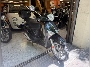 Piaggio (Vespa) - PIAGGIO LIBERTY
