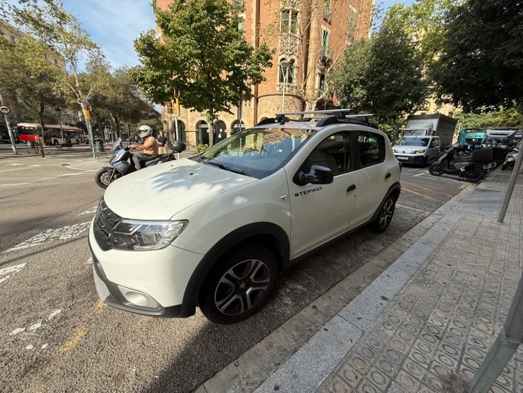 Dacia Sandero Aniversario foto miniatura