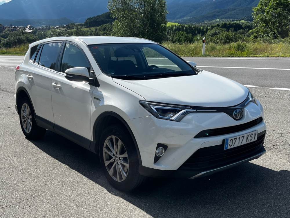 TOYOTA - Rav4