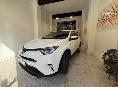 TOYOTA - Rav4