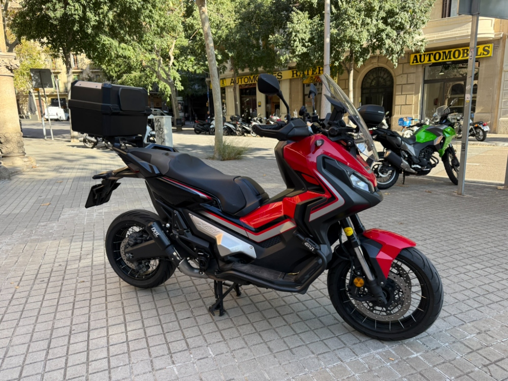 Honda XADV 750 foto 2